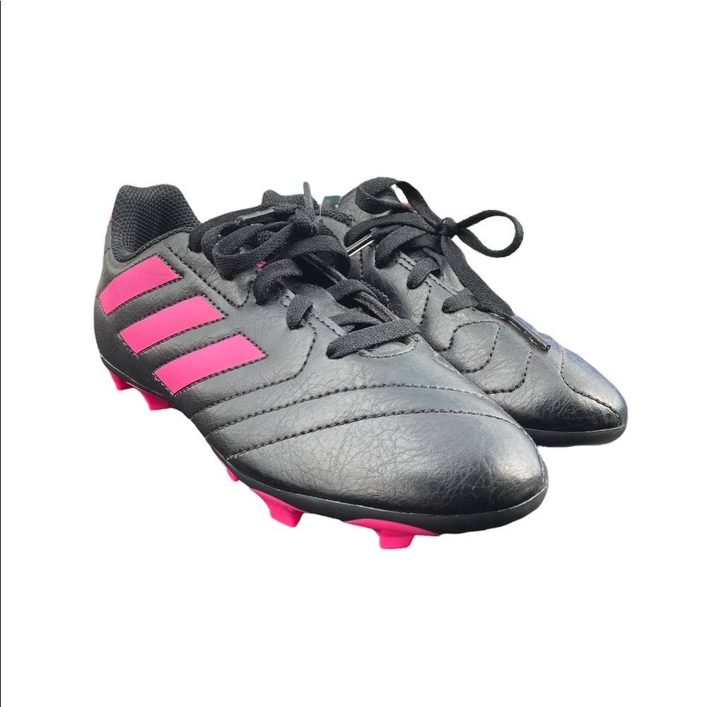 Girls cleats
